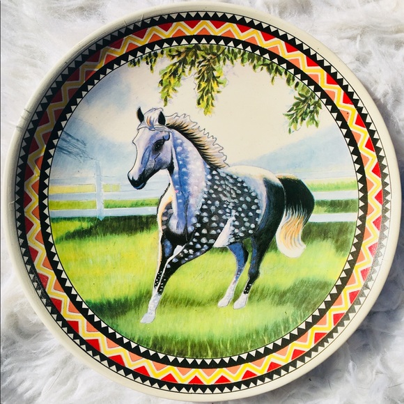 Vintage horse decor plates!🐴 - Picture 2 of 4